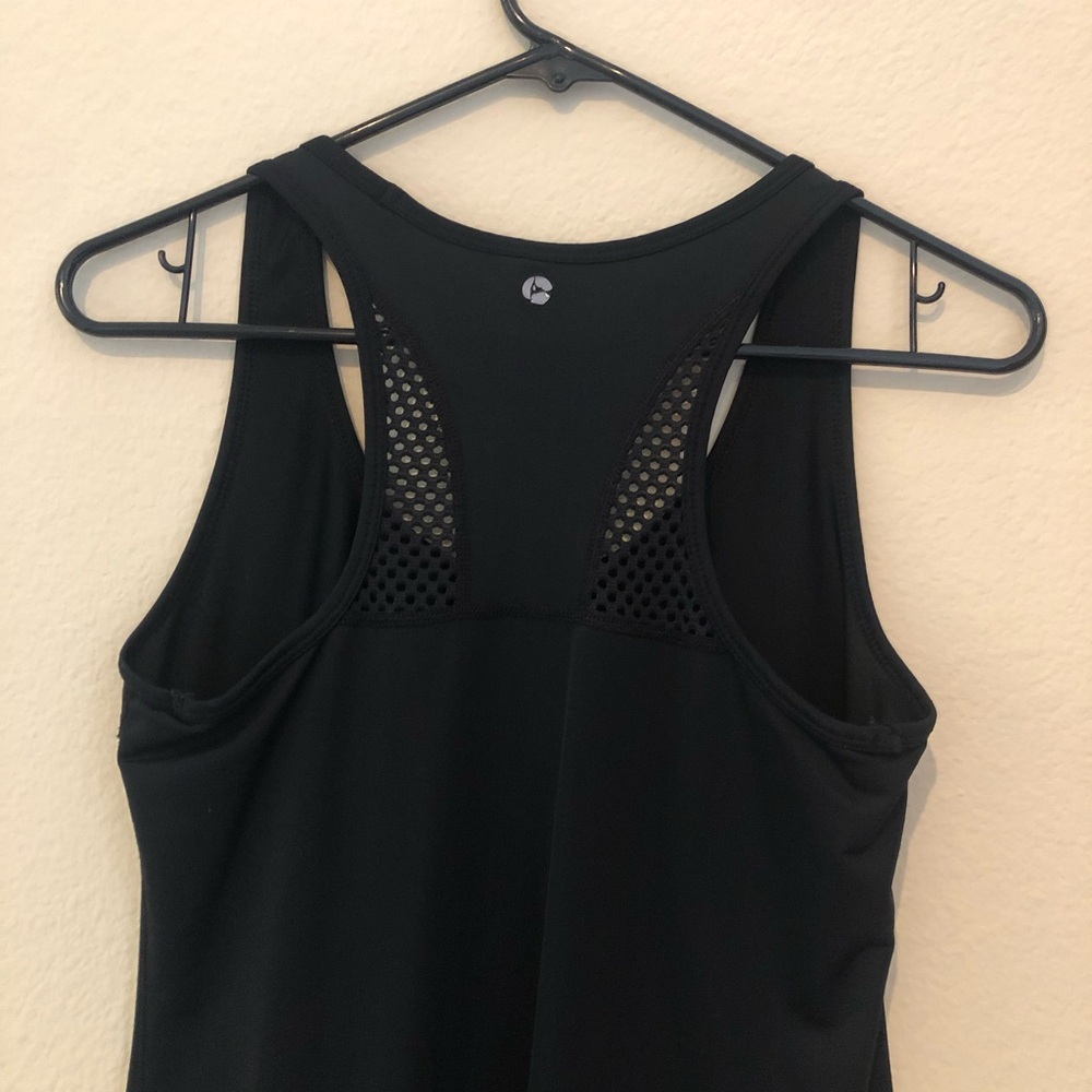 Athletic top